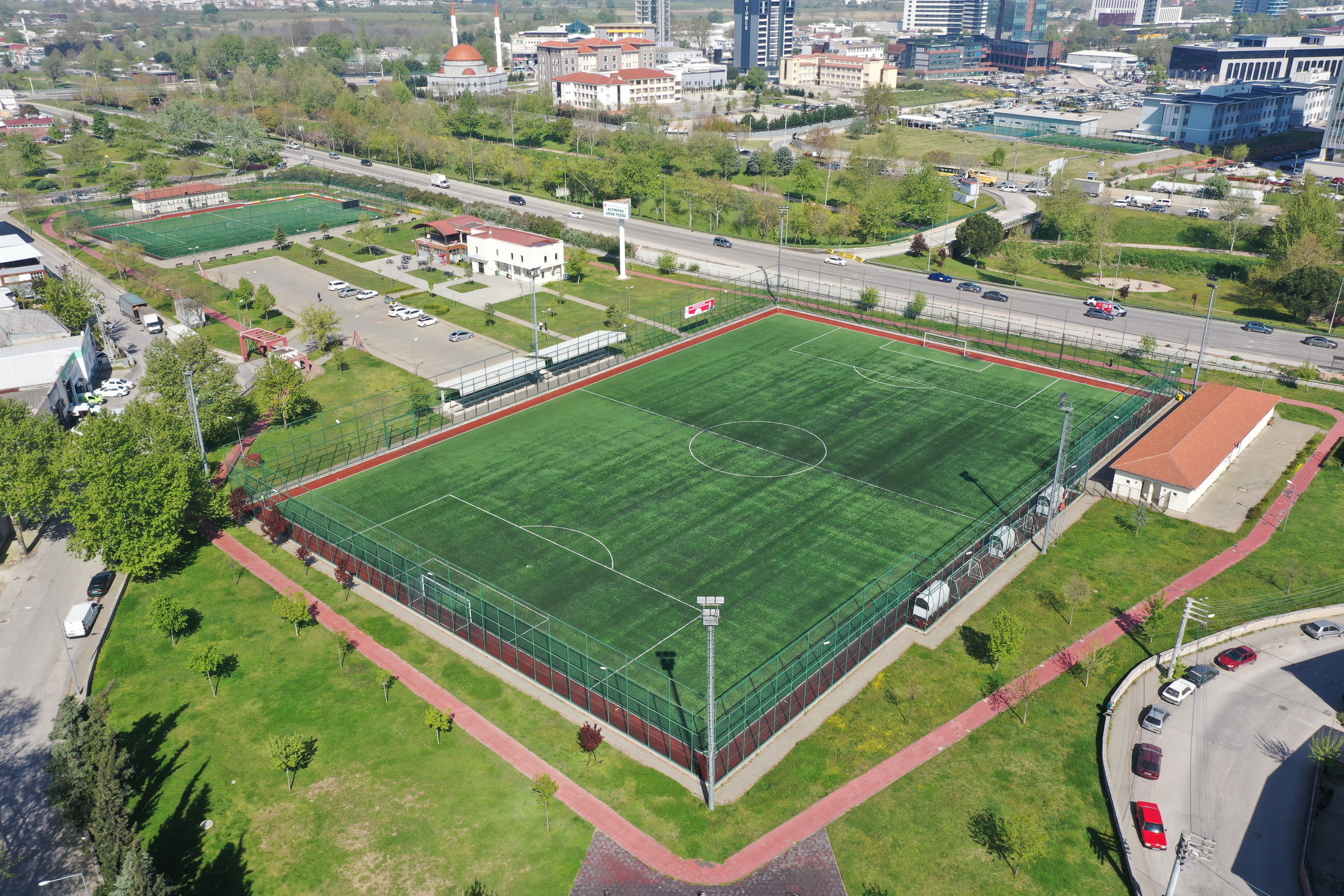 Spor sahası çevre çiti